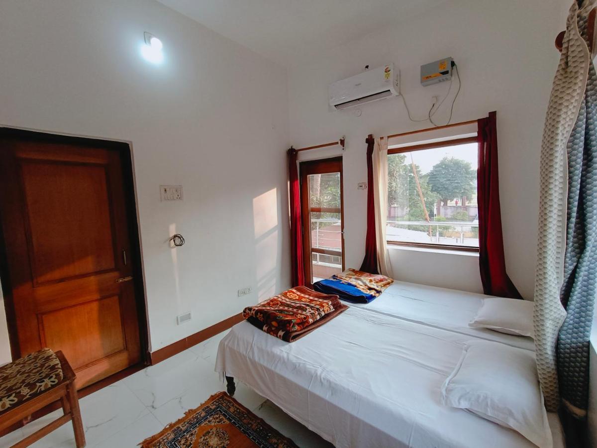 The Gupta Guest House Bodh Gaya Exterior foto